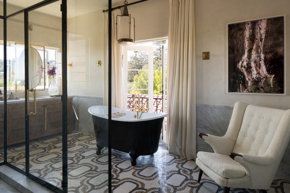 Ellen Pompeo bathroom designed by Martyn Lawrence Bullard ellen pompeo bathroom designed by martyn lawrence bullard