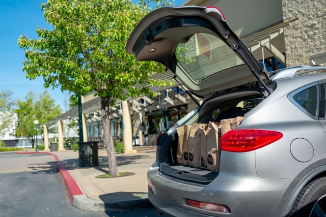 s Curbside Pickup at Whole Foods and Walmart's Compared