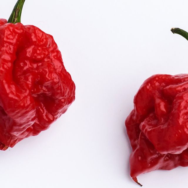 Chili pepper, Red, Bell peppers and chili peppers, Pimiento, Food, Natural foods, Plant, Capsicum, Vegetable, Ingredient, 