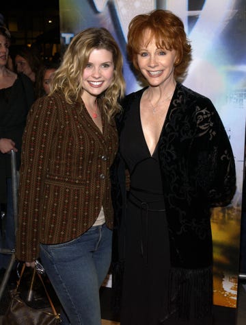 reba mcentire joanna garcia swisher friendship