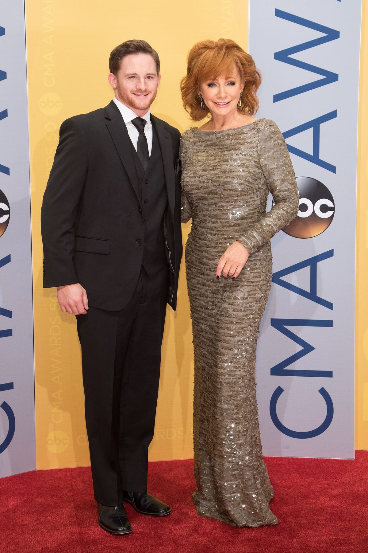 Người hâm mộ Reba McEntire phản ứng trước bài đăng chân thành của cô về con trai mình