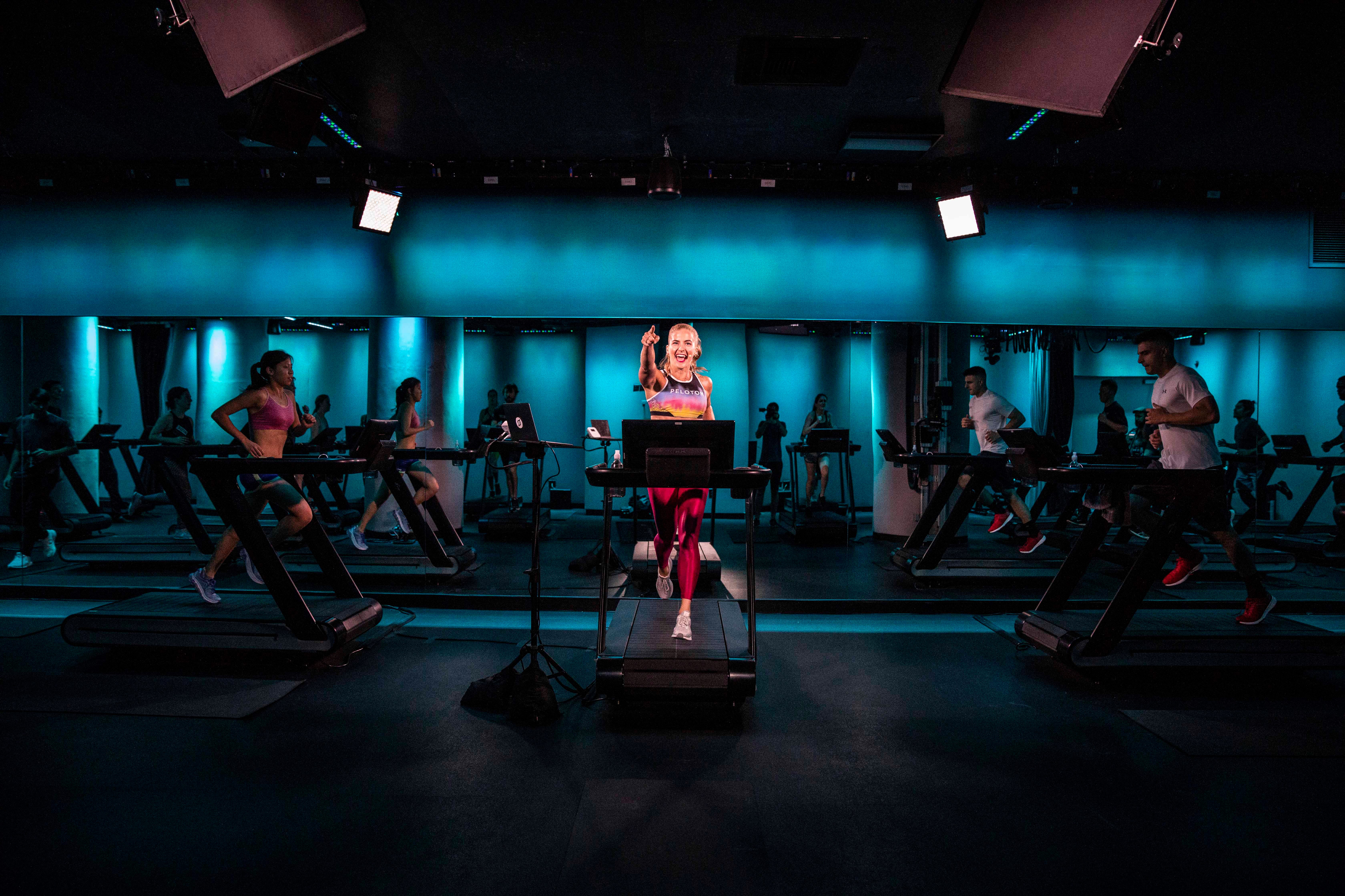 Physical fitness, Gym, Room, Sport venue, Performance, Exercise, Muscle, Leisure, Event, 