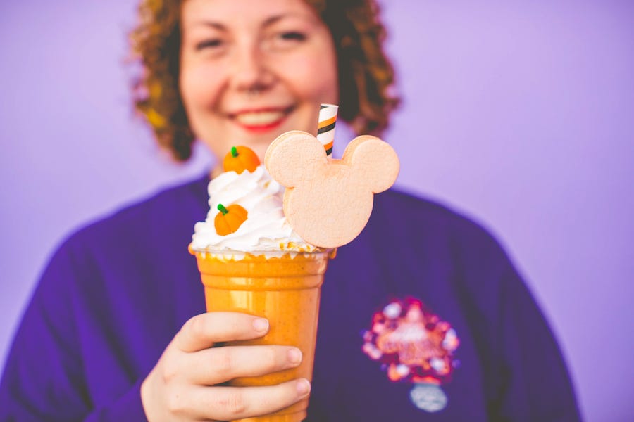 Sleeve, Food, Dessert, Purple, Ice cream cone, Violet, Dairy, Cuisine, Frozen dessert, Tooth, 