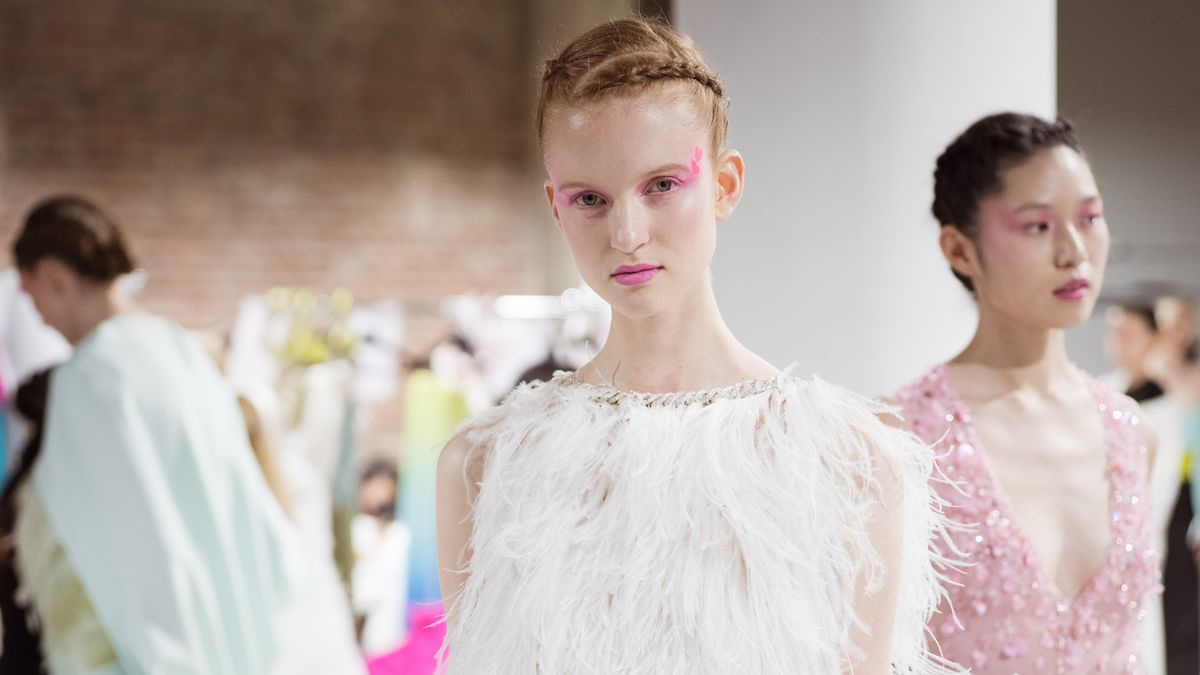 preview for Anatomy of Couture: la sfilata Valentino alta moda Primavera Estate 2022
