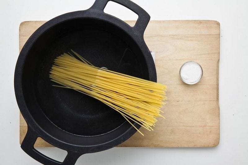 Paso 2: cocer la pasta en cacerola con agua
