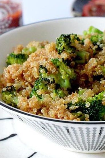 brócoli con quinoa