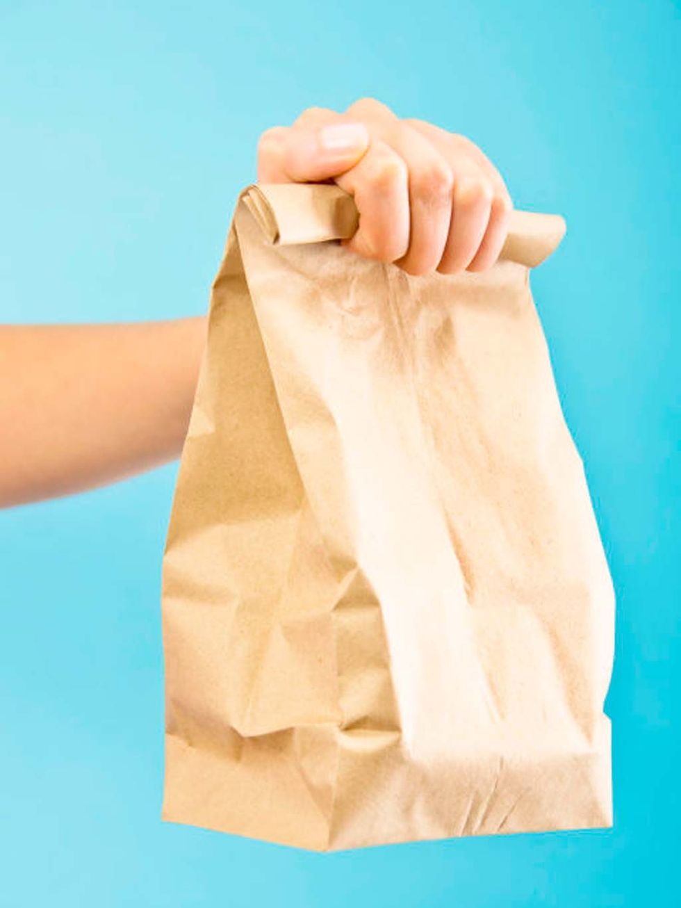 Hand, Paper bag, Shopping bag, Finger, Packaging and labeling, Beige, Paper, 