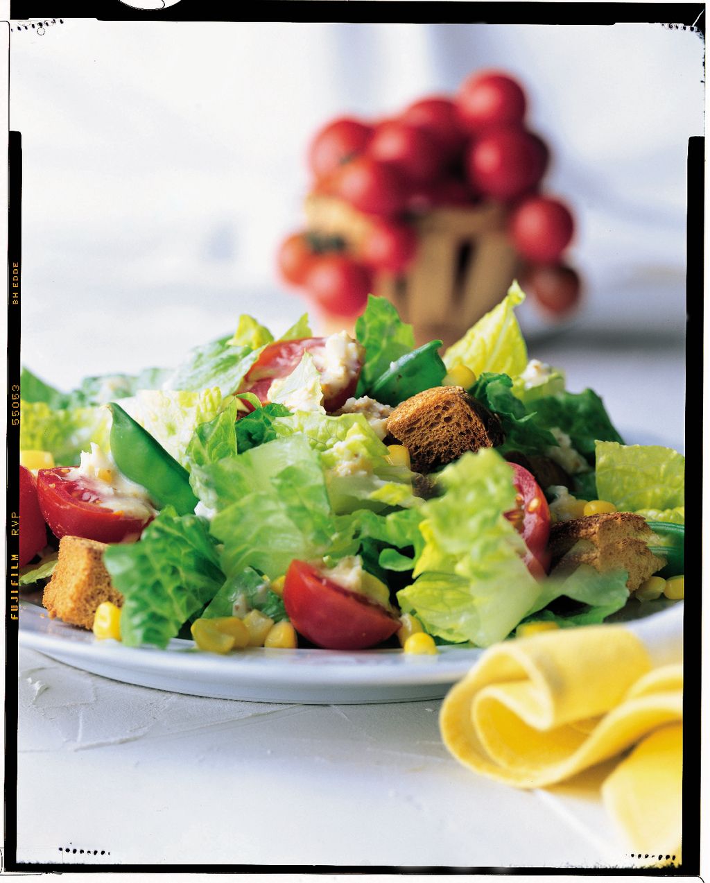 Food, Produce, Ingredient, Leaf vegetable, Tableware, Vegetable, Natural foods, Citrus, Fruit, Salad, 