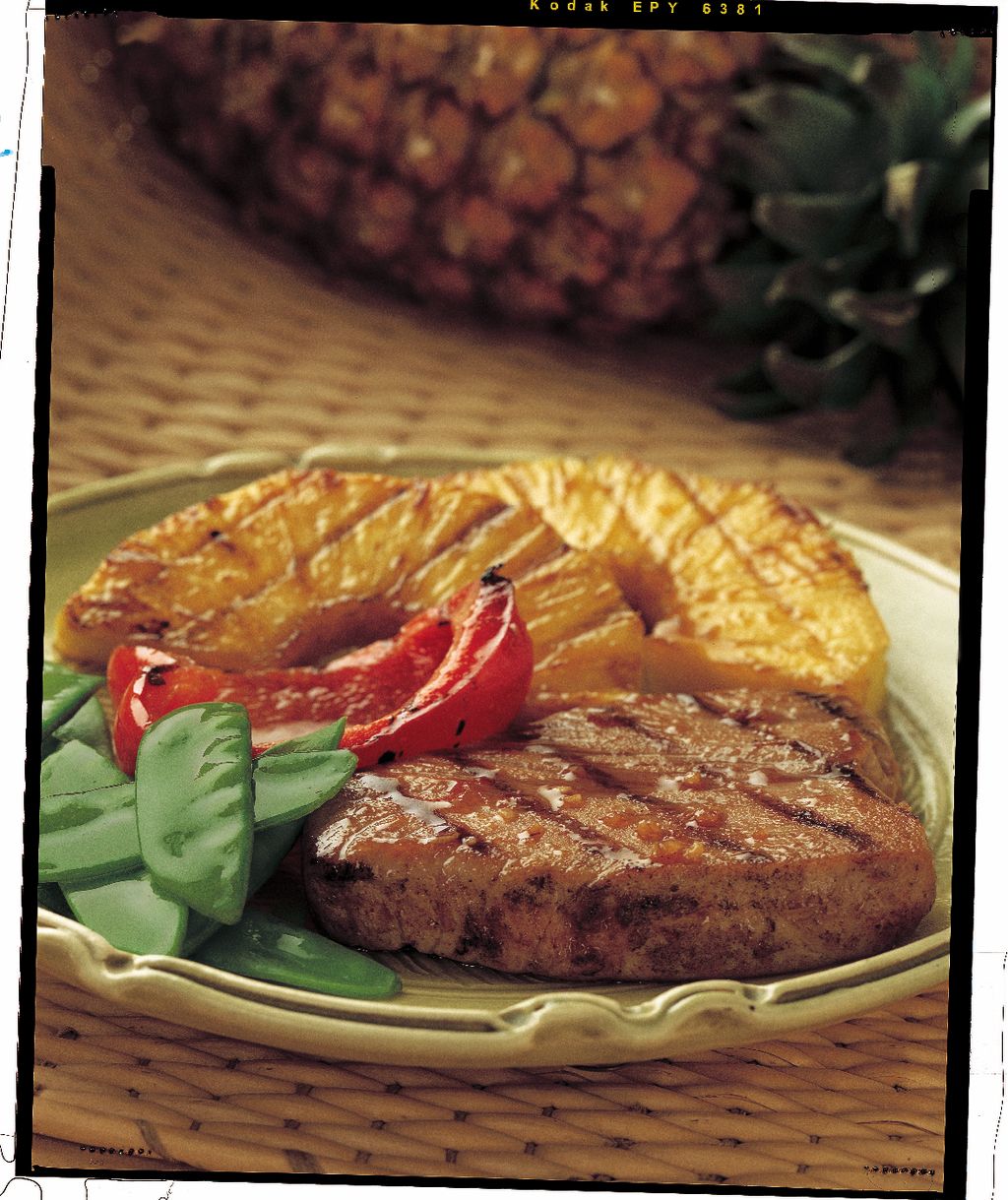 Food, Beef, Tableware, Vegan nutrition, Meat, Plate, Carne asada, Pork steak, Dish, Recipe, 