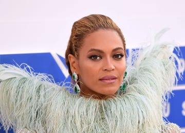 beyoncé at the 2016 mtv video music awards