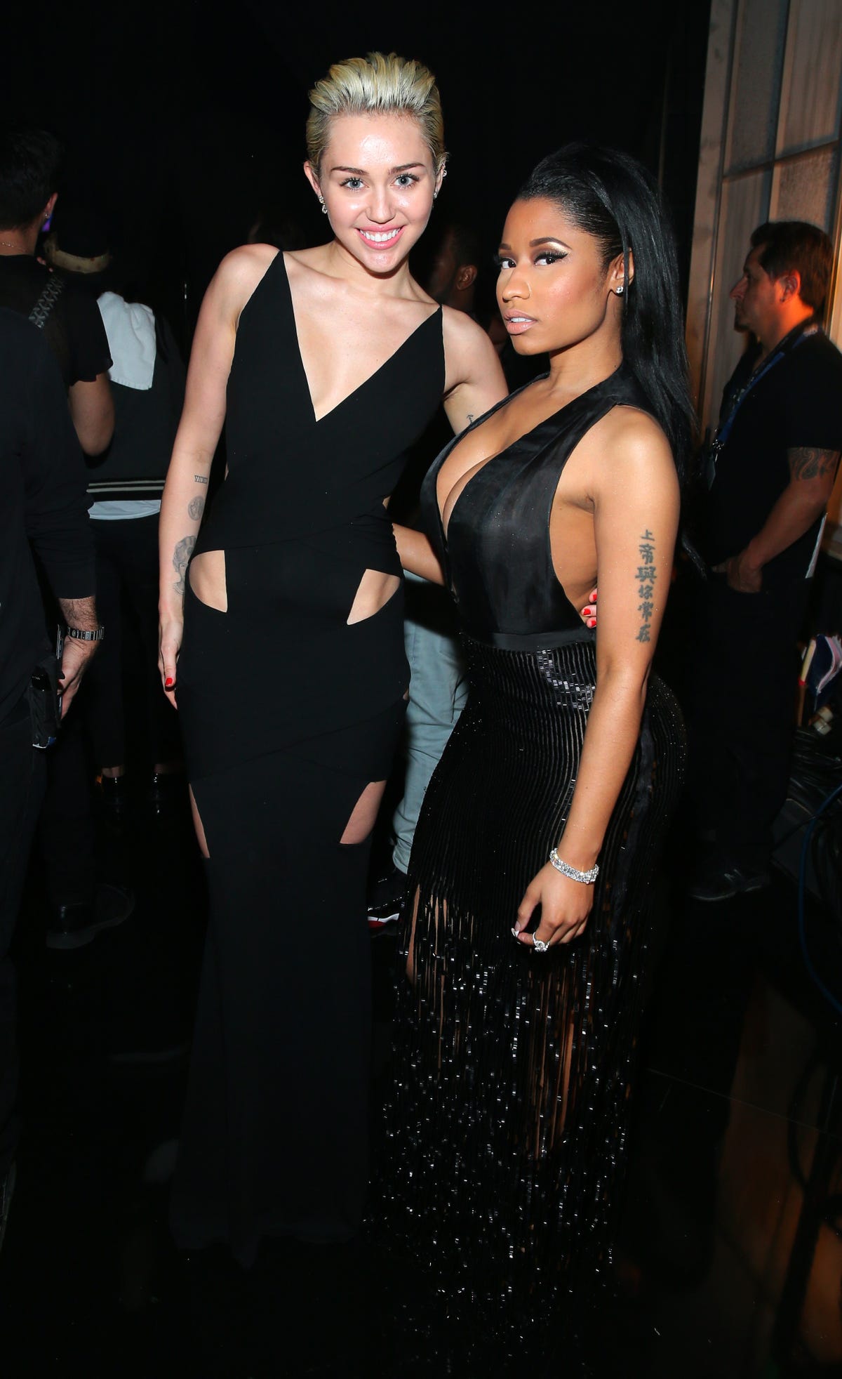 Nicki Minaj Calls Miley Cyrus Perdue Chicken On Queen Radio 