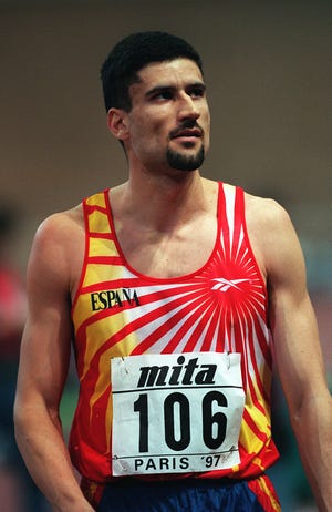 el atleta español arturo ortiz tras un salto de altura tiene el récord de españa de atletismo más longevo