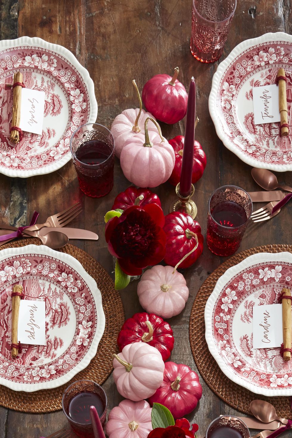 7 expert tips for setting the perfect Thanksgiving table - Village