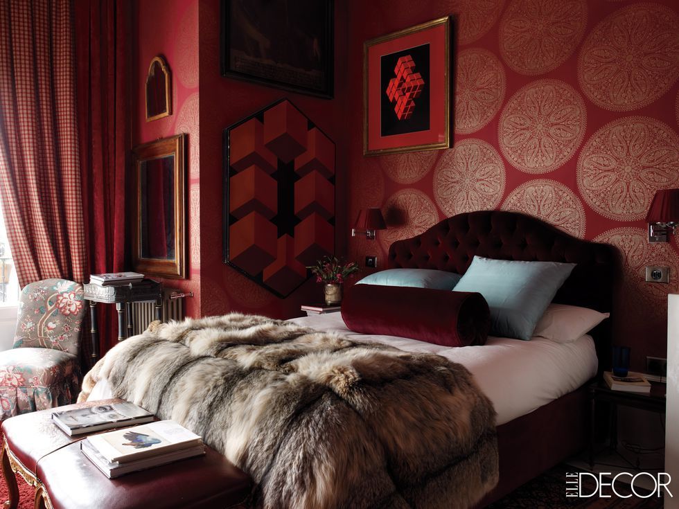 8 Ideas for How to Decorate With Red