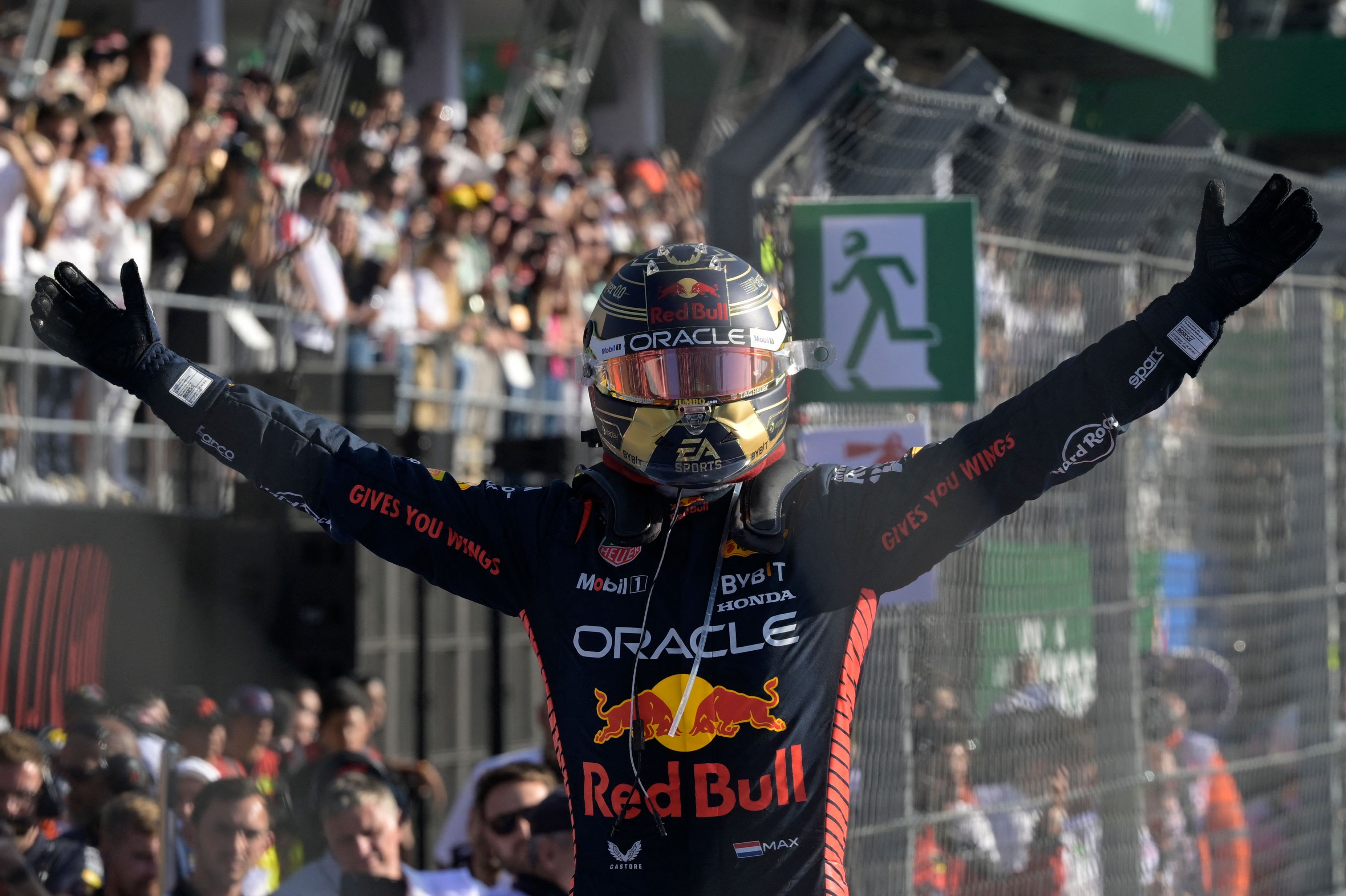 Max receives F1 World Championship trophy 2022: 'An exceptional year' 