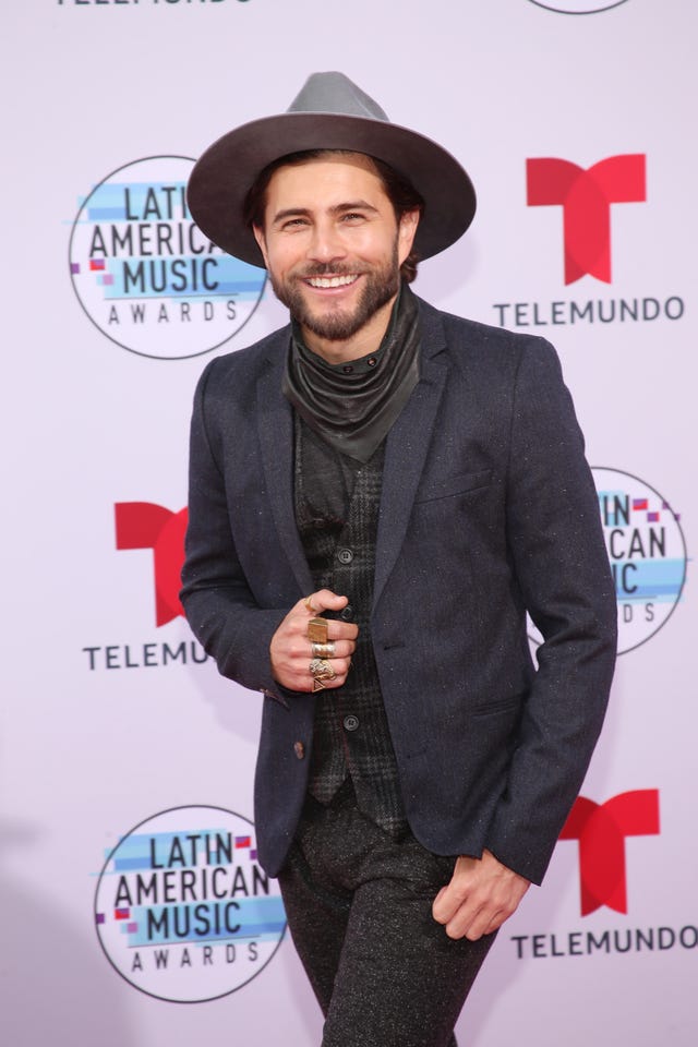 fernando noriega en los latin american music awards