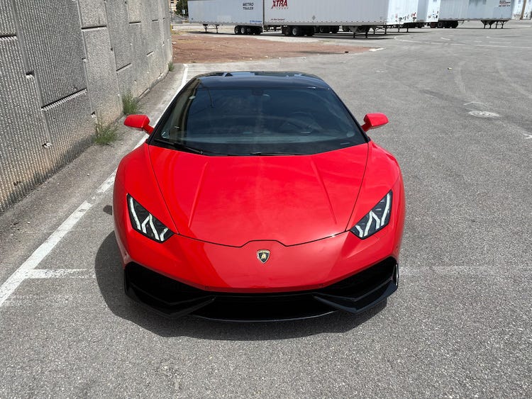 188K-Mile Lamborghini Huracán for Sale, Driven by 1900 People