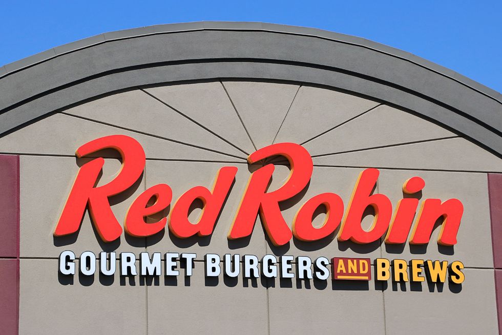 red robin restaurant sign and logo