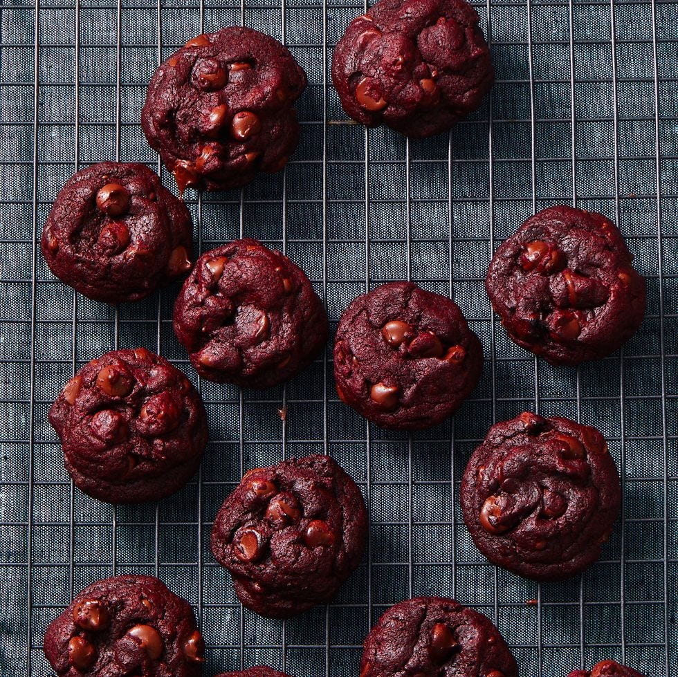 red velvet christmas cookies on a wire rack