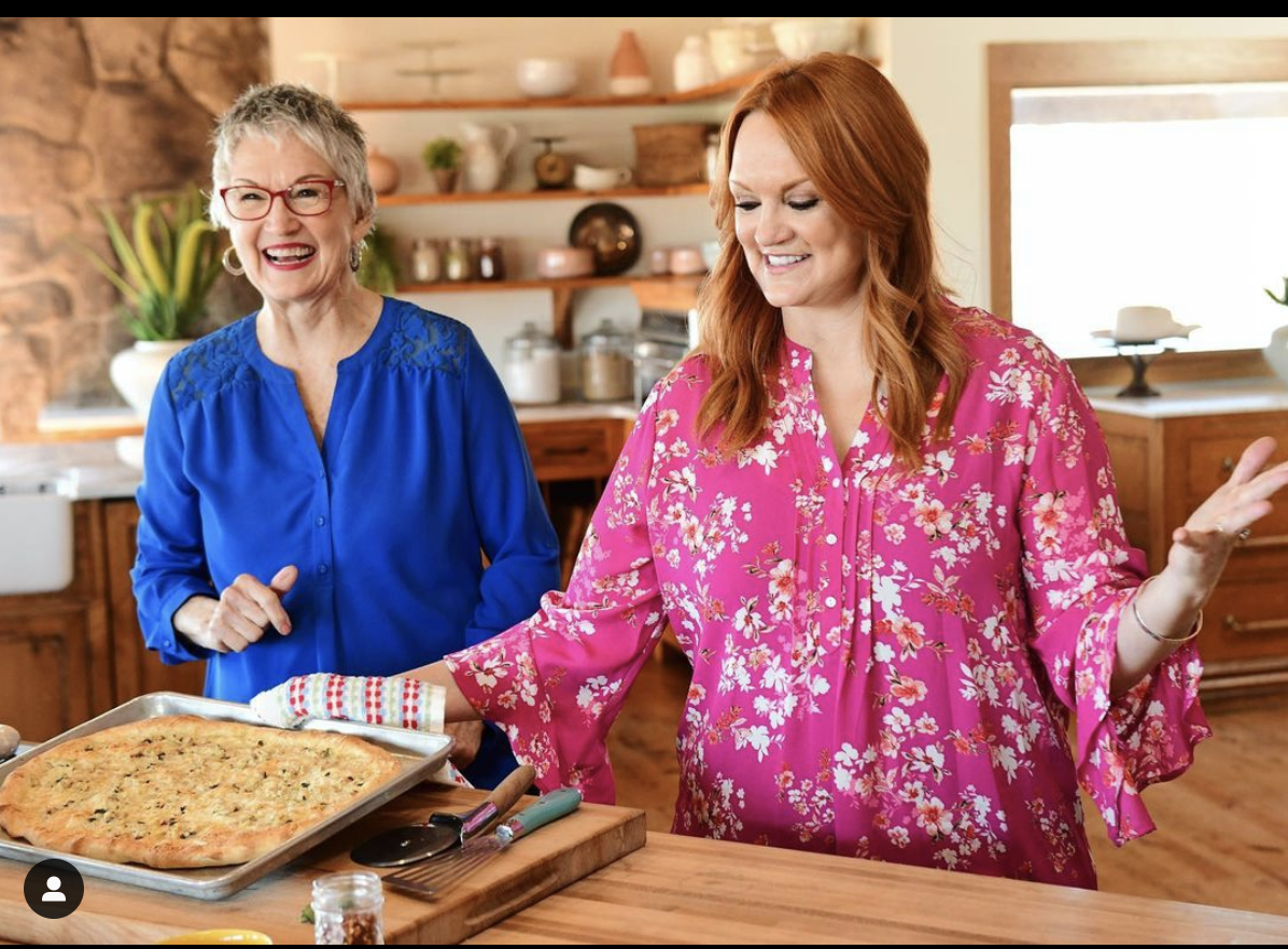 ree drummond with her mom gerre