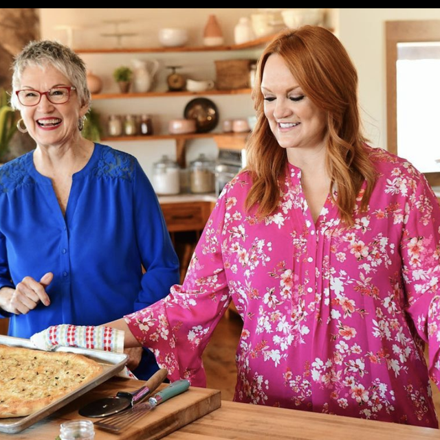 Where Is The Pioneer Woman Filmed? - Why Ree Drummond Films at The