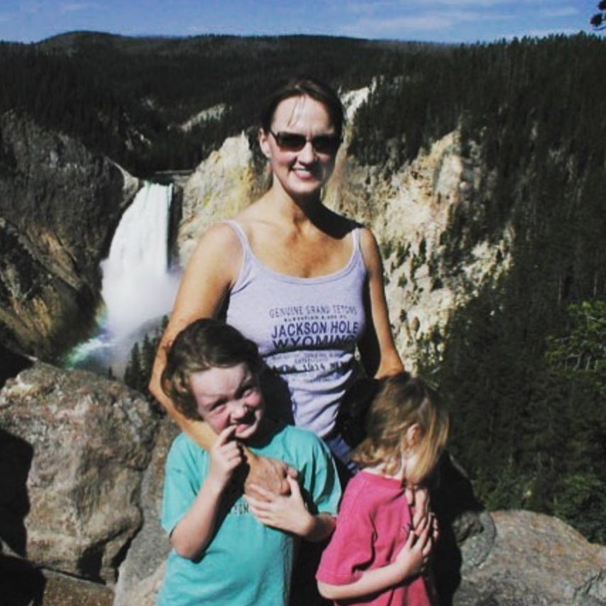 best travel instagram captions, Ree Drummond with Alex and Paige in Yellowstone best travel instagram captions, ree drummond with alex and paige in yellowstone