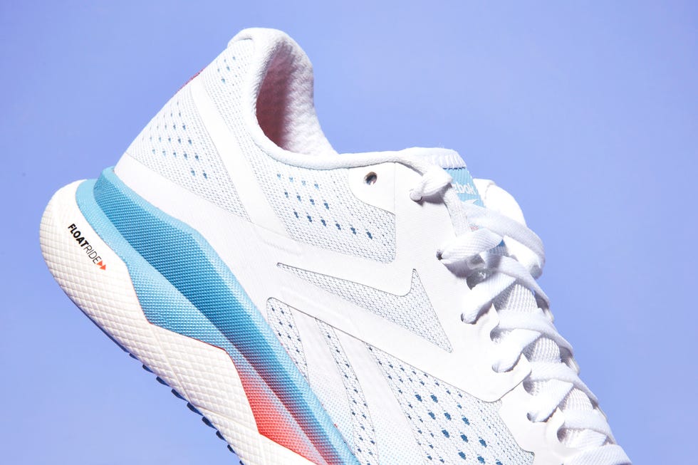 Footwear, White, Shoe, Blue, Walking shoe, Outdoor shoe, Sneakers, Running shoe, Athletic shoe, Cross training shoe, 