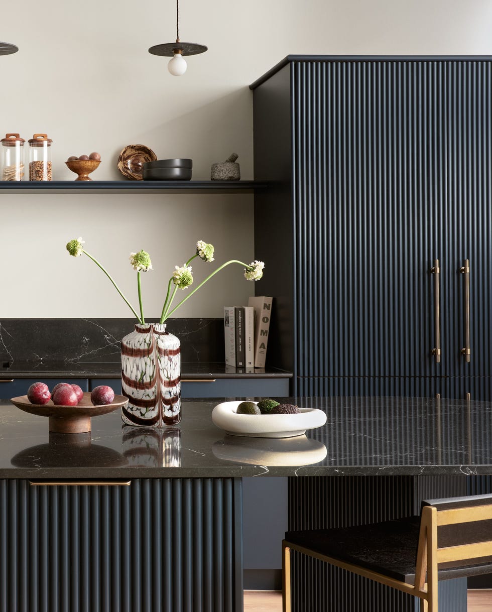 Kitchen island, the Hove kitchen - Harvey Jones x Swoon kitchen island with food and flowers on it