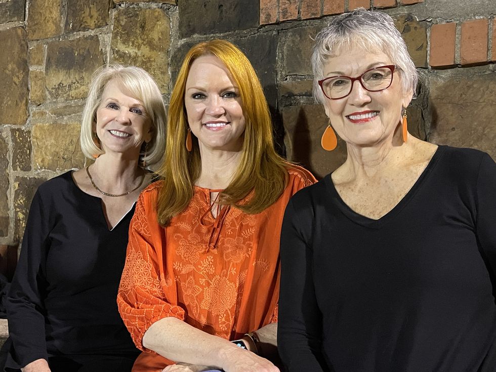 ree drummond with her mom, gerre schwert, and her stepmom, patsy smith