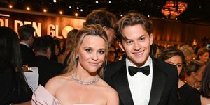 reese witherspoon son golden globes