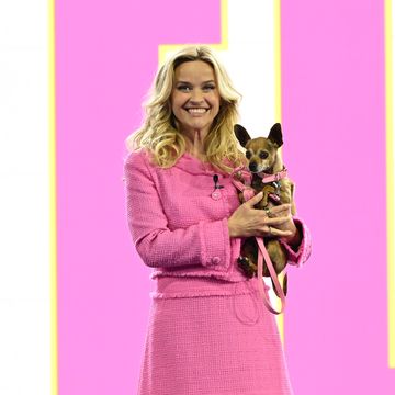 reese witherspoon elle woods pink skirt suit
