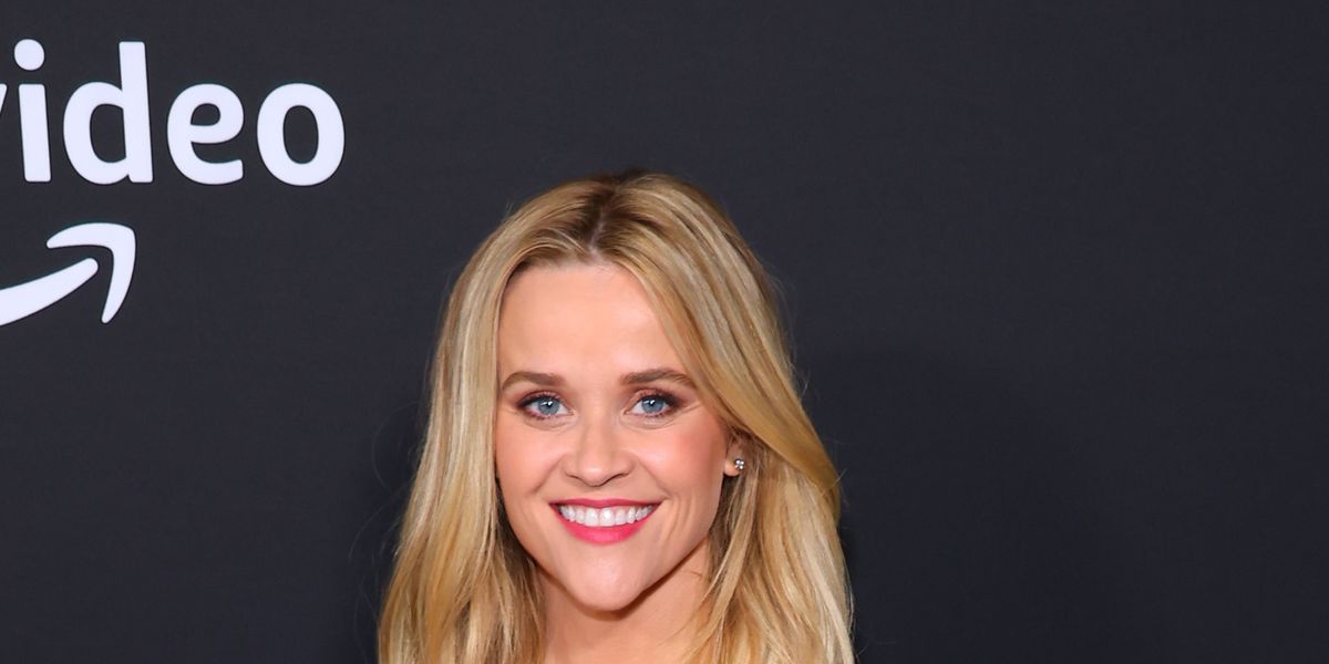 Reese Witherspoon Has Strong Legs In A Skirt And Heels In IG Pics