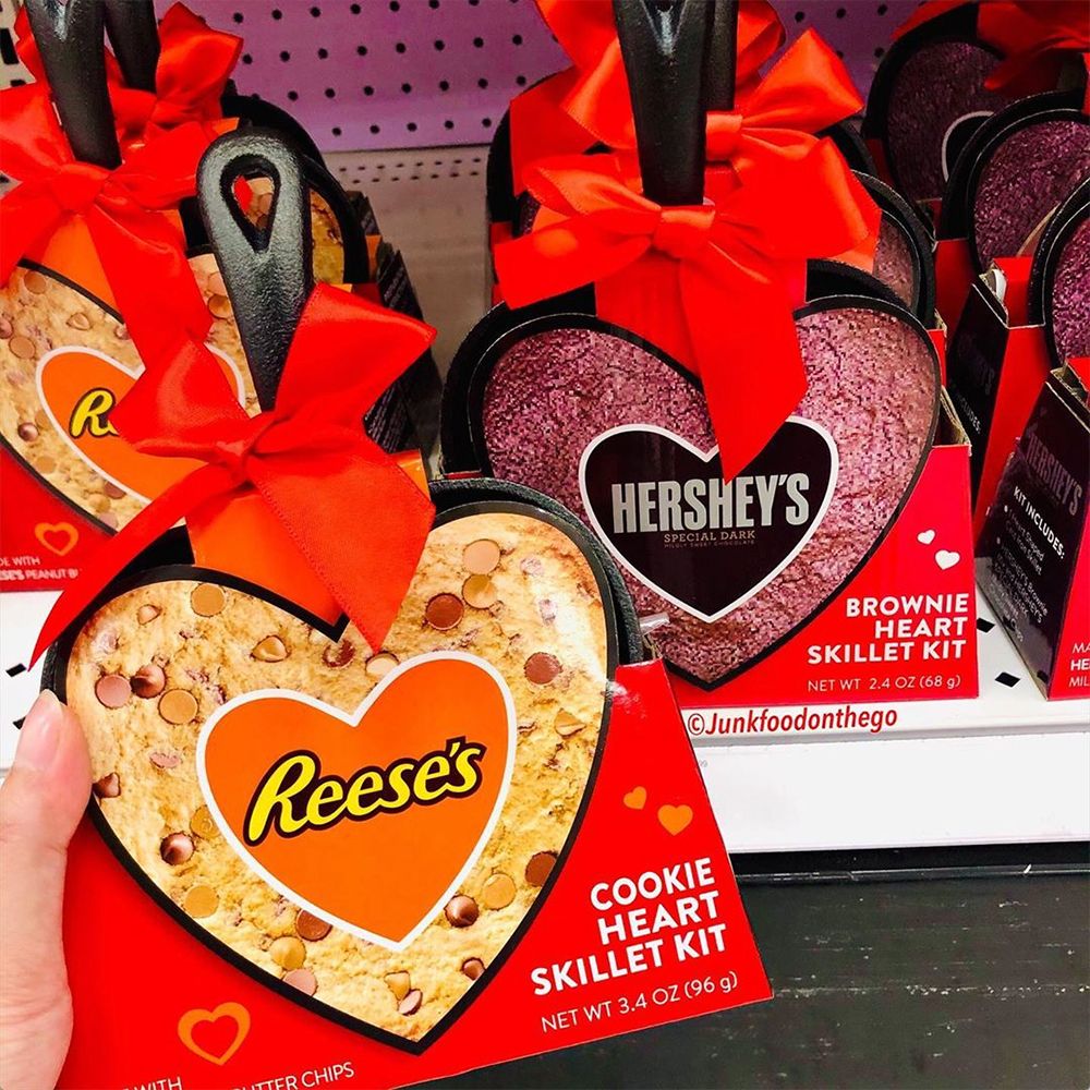 Reese's Valentine's Gift Basket – Bisket Baskets
