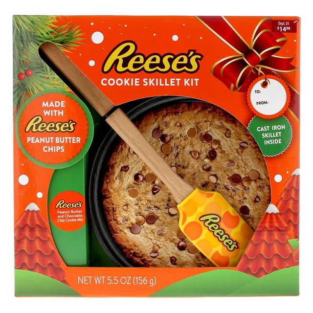 https://hips.hearstapps.com/hmg-prod/images/reeses-cookie-skillet-kit-1604674328.jpg?crop=1.00xw:1.00xh;0,0&resize=640:*