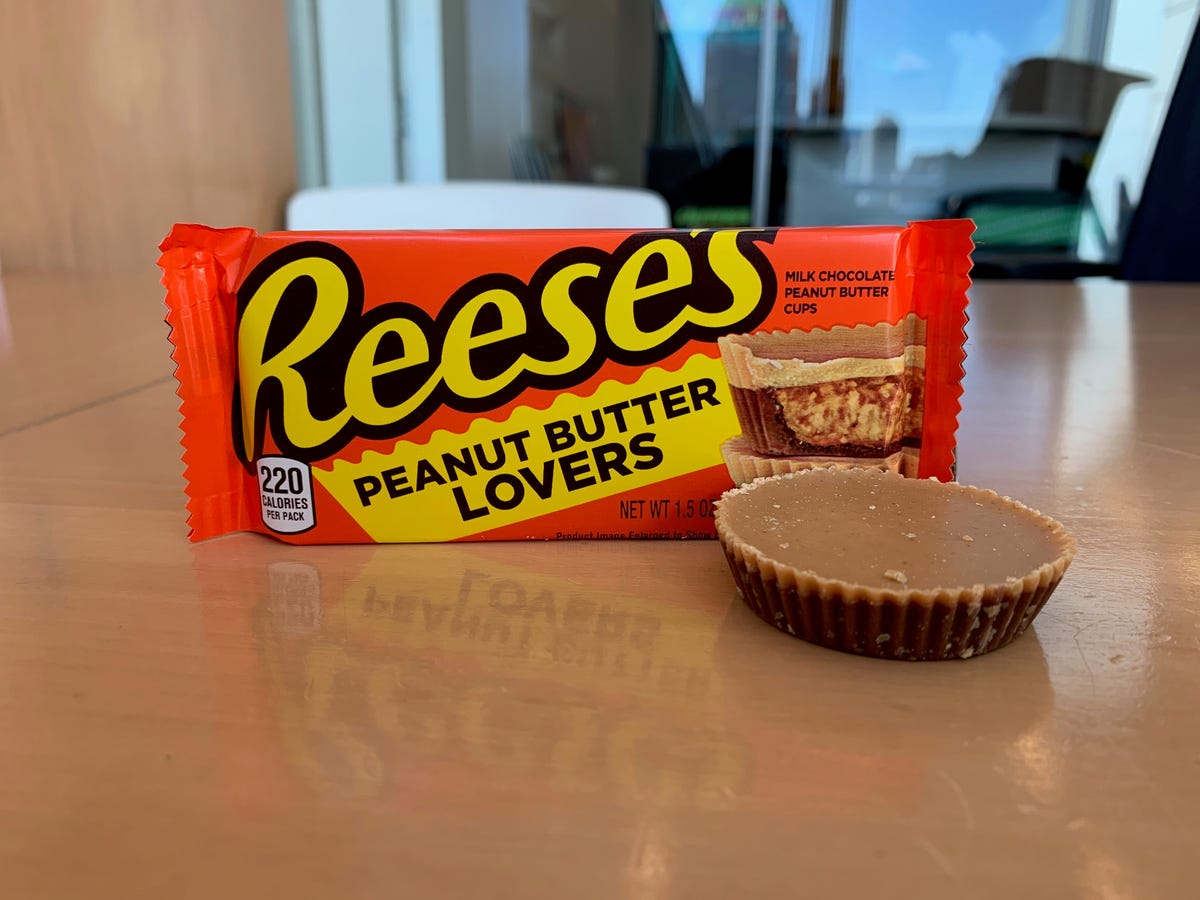 https://hips.hearstapps.com/hmg-prod/images/reeses-peanut-butter-lovers-review-peanut-butter-lovers-2-1553704032.jpeg?crop=1xw:0.75xh;center,top&resize=1200:*