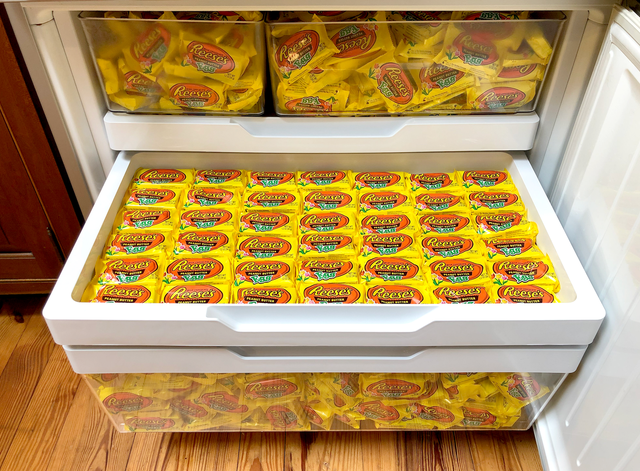 Yellow, Refrigerator, Display case, Food, Machine, Drawer, Cuisine, Box, 