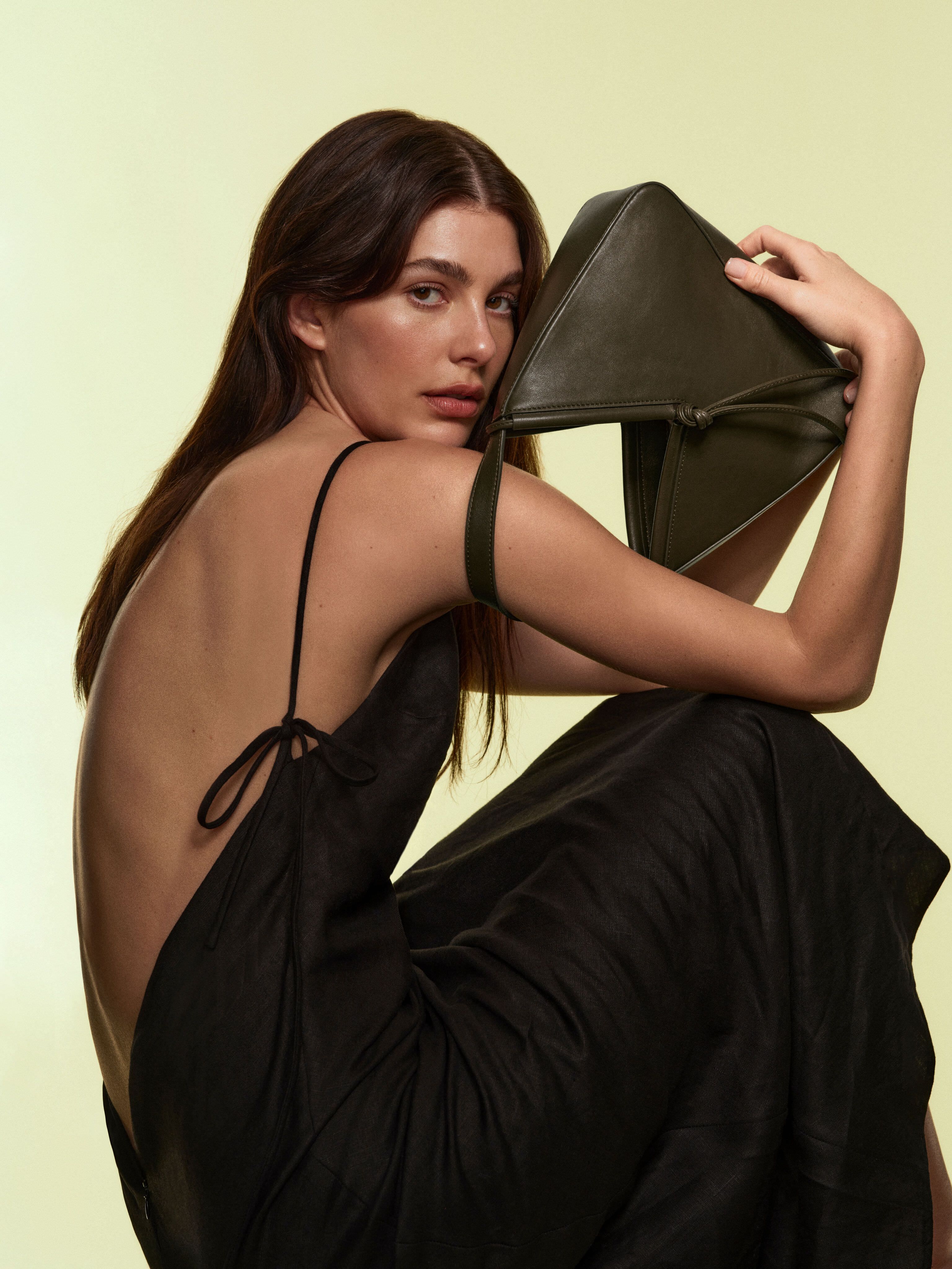 Buy Lavie Rosetta Pink Solid Medium Sling Handbag For Women At Best Price @  Tata CLiQ