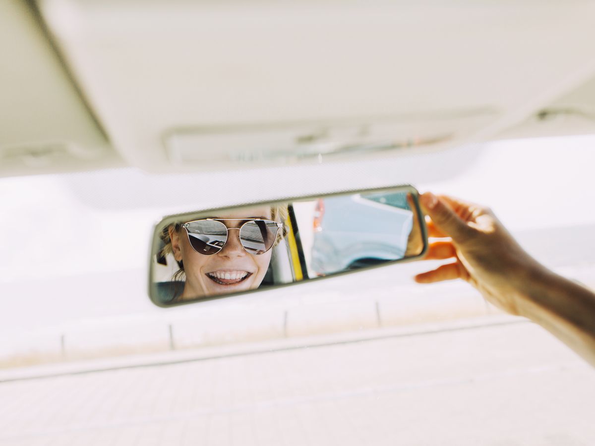 Car mirror adjustment – lean into it - The Cincinnati Insurance Companies  blog