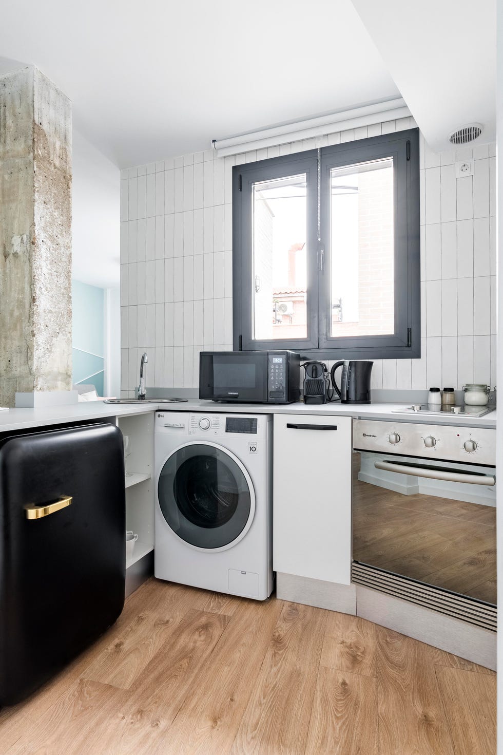 Apartamento de alquiler turístico con decoración inspirada en Mondrian