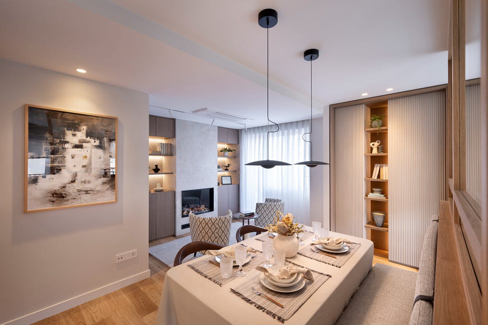 salón comedor con chimenea