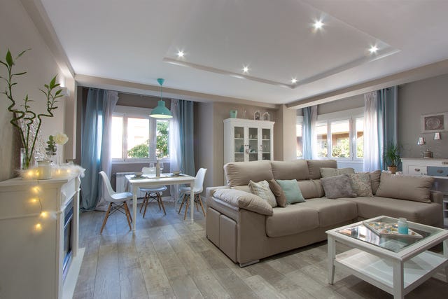 Piso decorado con estilo romántico en Calahorra