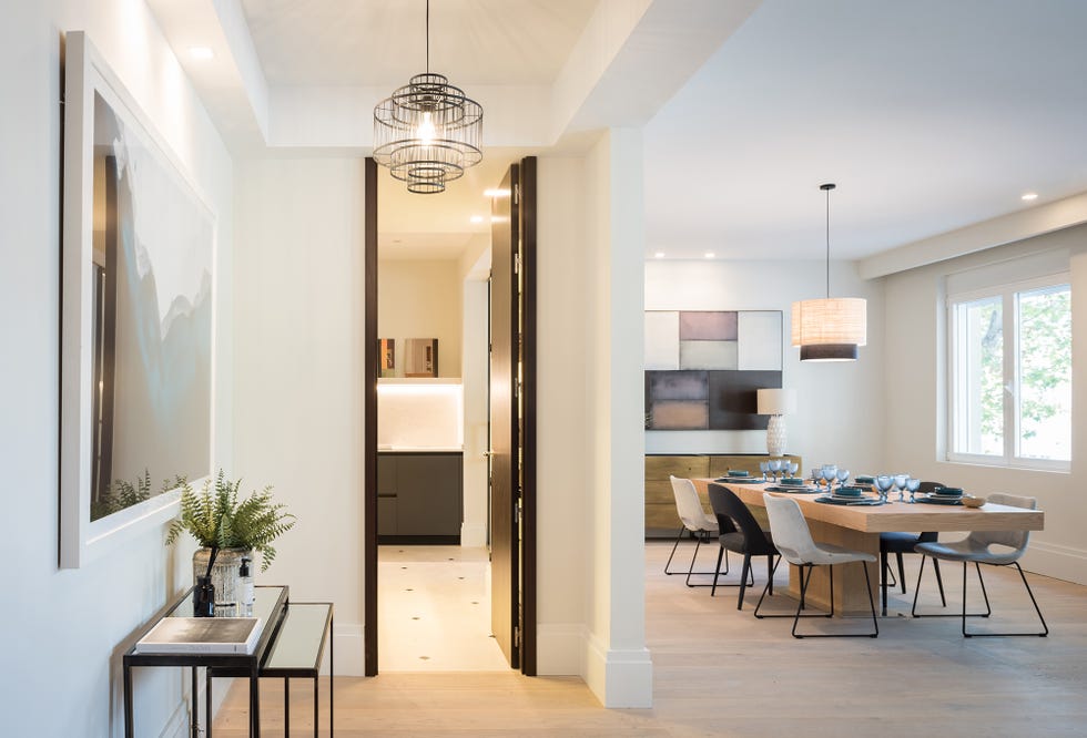 comedor de diseño contemporáneo abierto a la cocina