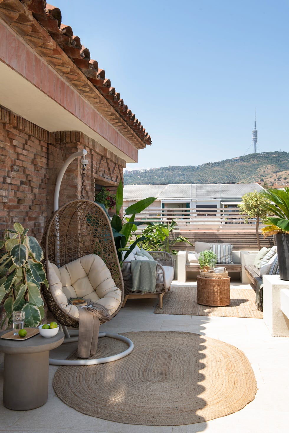 terraza con muebles de exterior