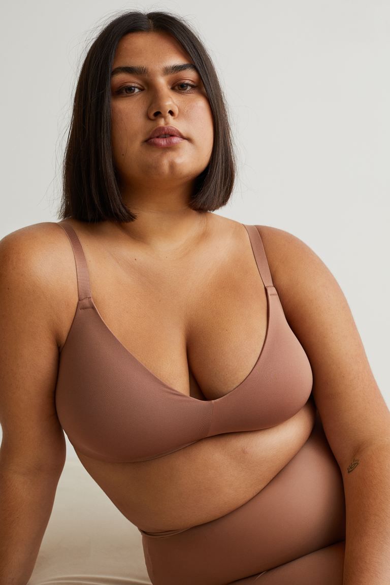 I migliori reggiseni per le donne curvi sono questi di H M