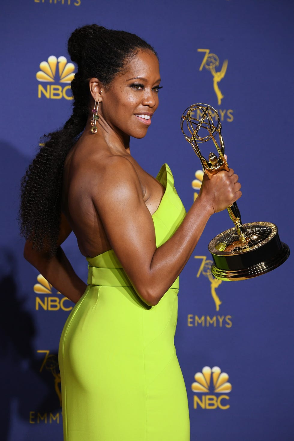 Best Natural Hairstyles: Regina King Emmys Hair