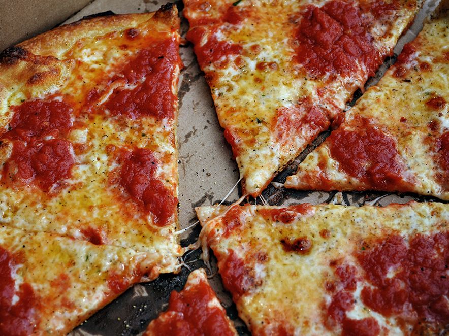 Reheating a Leftover Slice of Great New York-Style Pizza