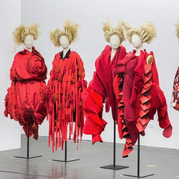 Best Museum Exhibits For Fashion History - History Of Fashion