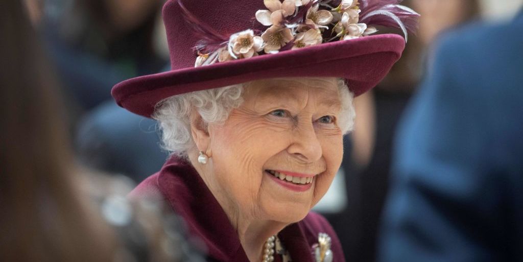 Reina Inglaterra suspende cumpleaños