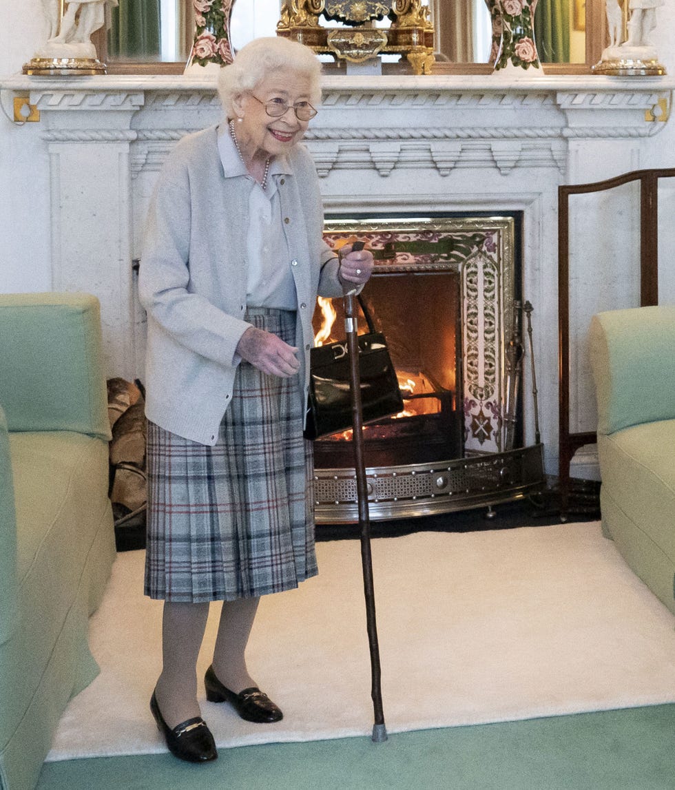 foto del 6 de septiembre de 2022 de la reina isabel ii en balmoral dos dias antes de su muerte