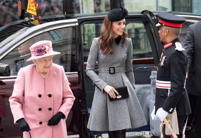 Kate Middleton y la reina Isabel II